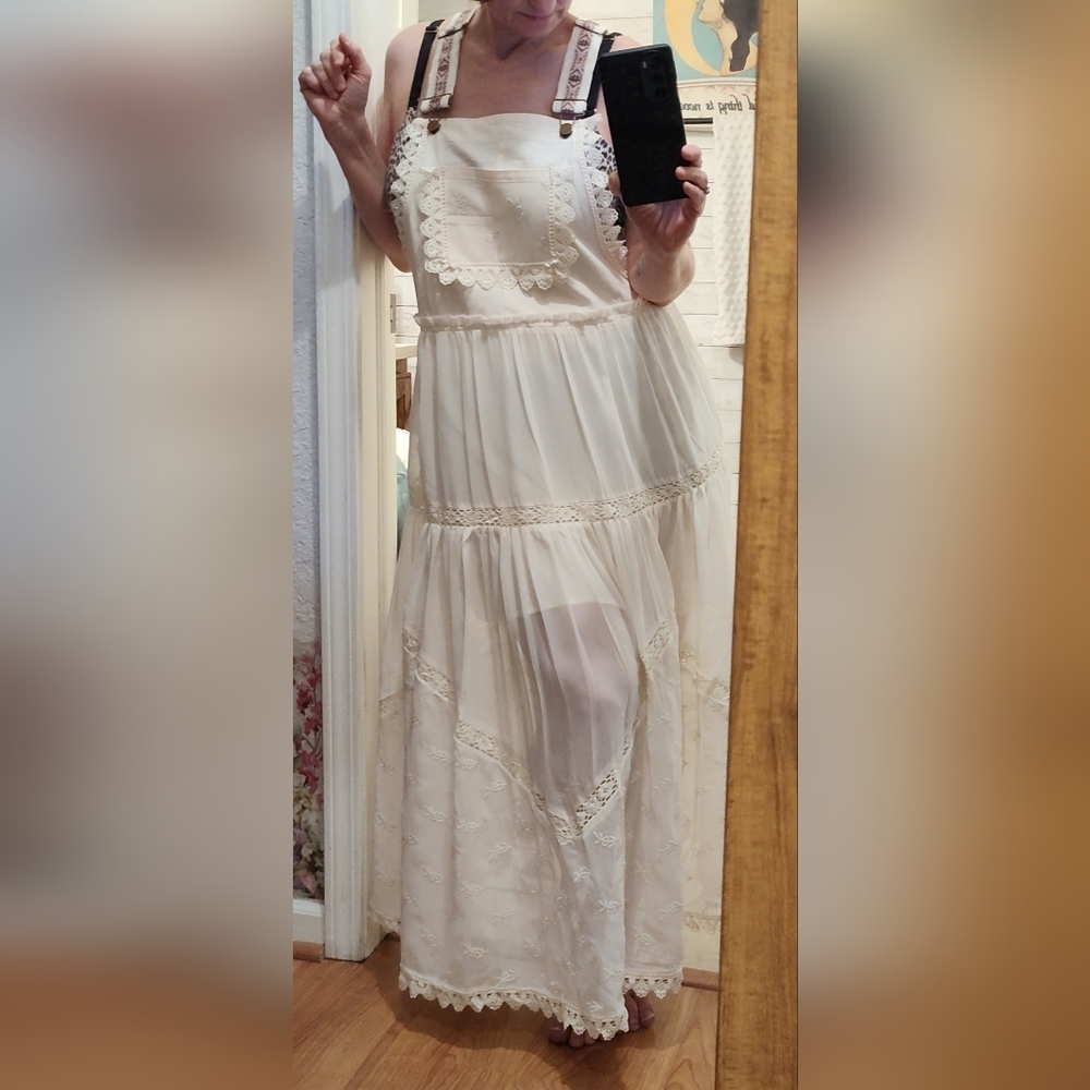 Elegant Cream Lace Maxi Overall Dress ♥️ NWOT - Picture 3 of 10